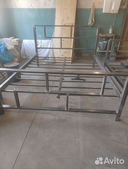 Крoвать металлическая 180х200