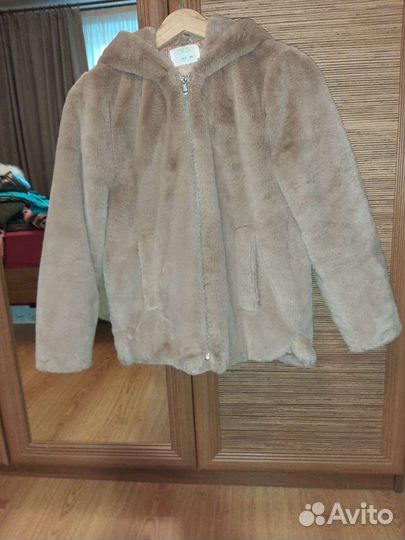 Шубка для девочки zara