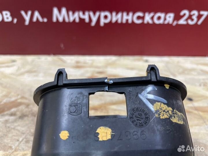 Патрубок воздушного фильтра Renault Sandero