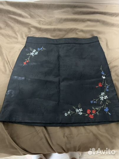 Кожаная мини юбка