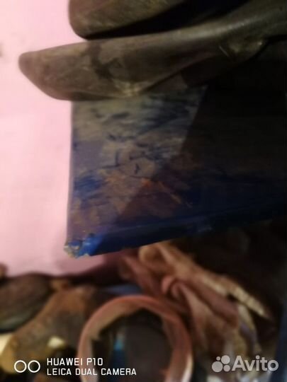 Металлический столик