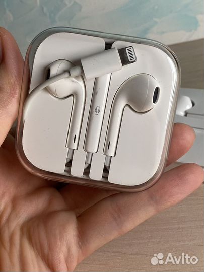 Наушники apple earpods lightning из комплекта