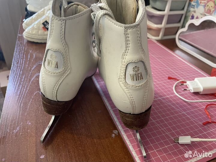 Коньки фигурные