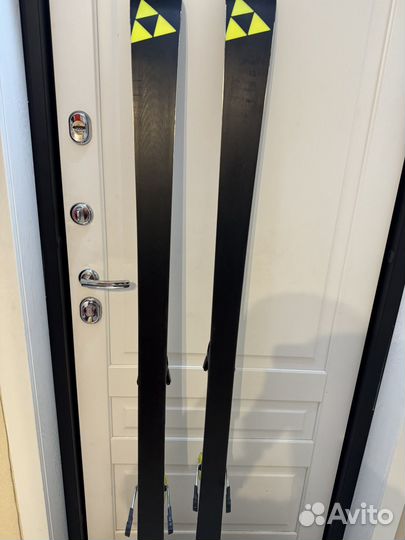 Горные лыжи Fischer RC4 GS183