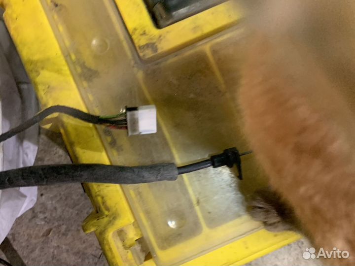 Замок багажника Бмв g30