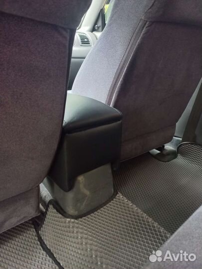 Подлокотник премиум для киа спектра