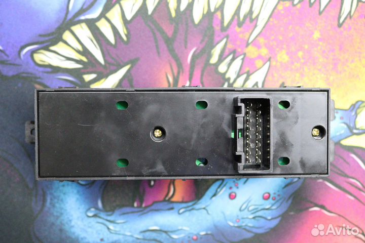 Блок управления стеклоподъемниками