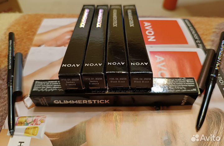 Карандаши для глаз и бровей Avon