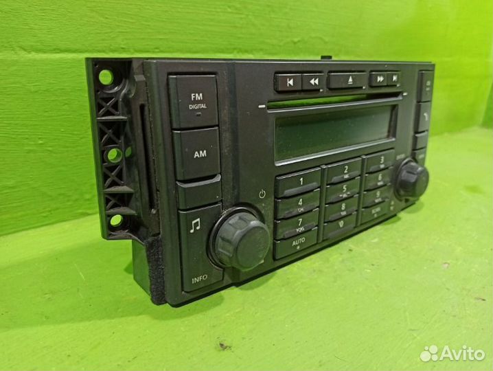 Панель управления магнитолой Land Rover Freelander