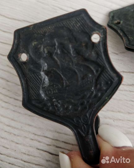 Крючок. 2 шт. Глазок дверной. Металл. ссср. Винтаж