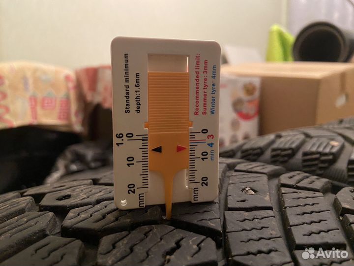 Continental ContiIceContact 205/55 R16 94T