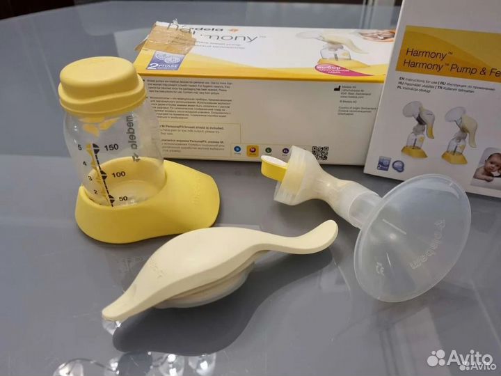 Молокоотсос ручной Medela Harmony