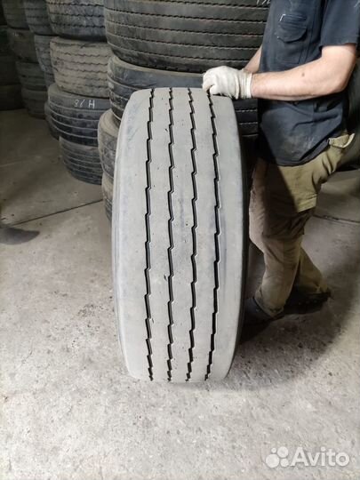 Грузовые шины бу 385 65 22.5