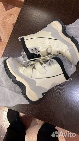 Ботинки женские новые 37