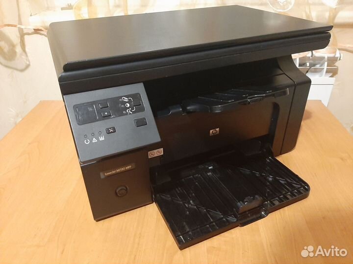 Лазерное мфу HP m1132