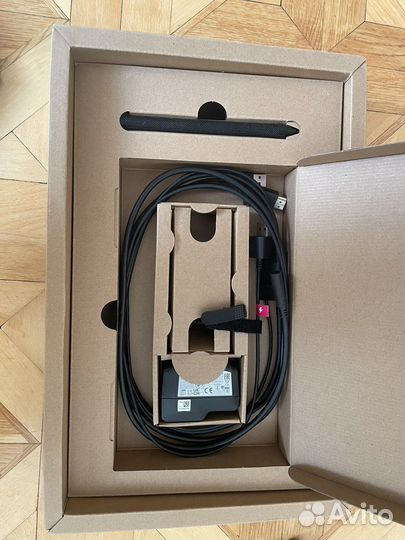 Графический планшет Wacom one 13