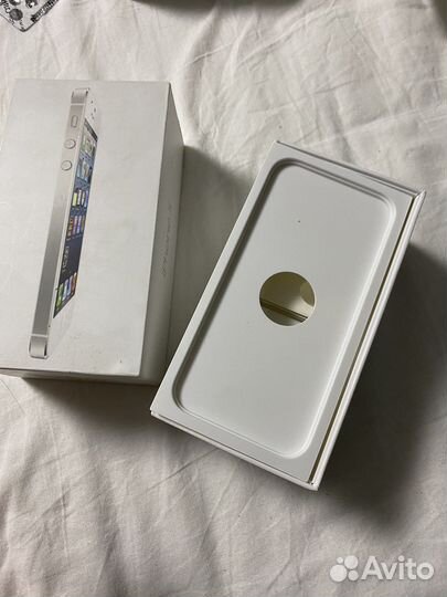 Коробка от iPhone 5