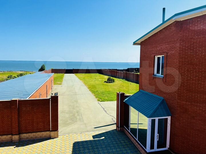 Коттедж 1000 м² на участке 40 сот.