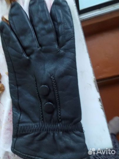 Кожаные перчатки женские
