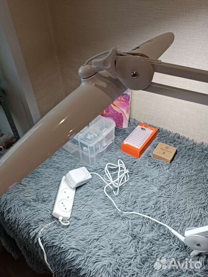 Лампа бестеневая светодиодная