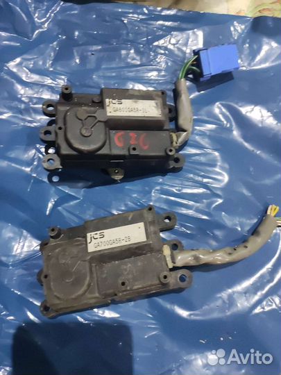 Моторчик заслонки отопителя Mazda 626 мазда