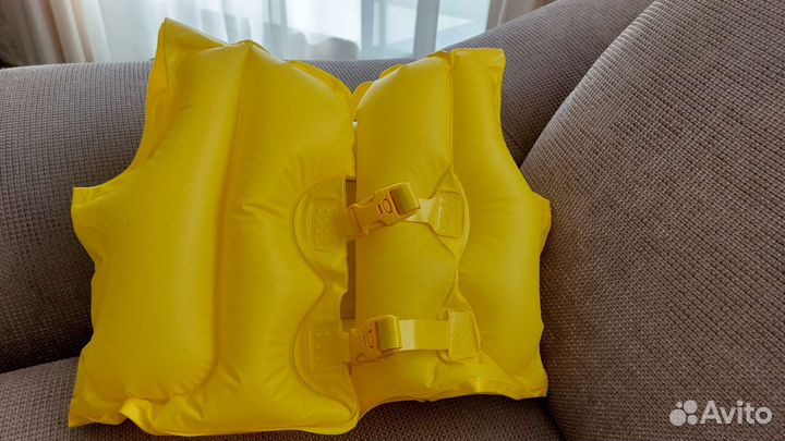 Жилет для плавания