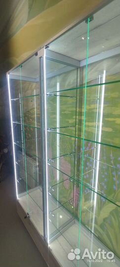 Торговое оборудование, витрины, мебель