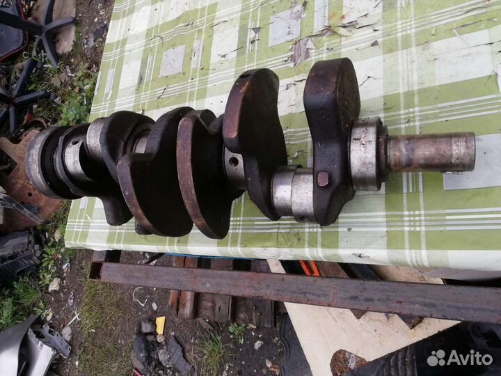 Коленвал Мерседес W210