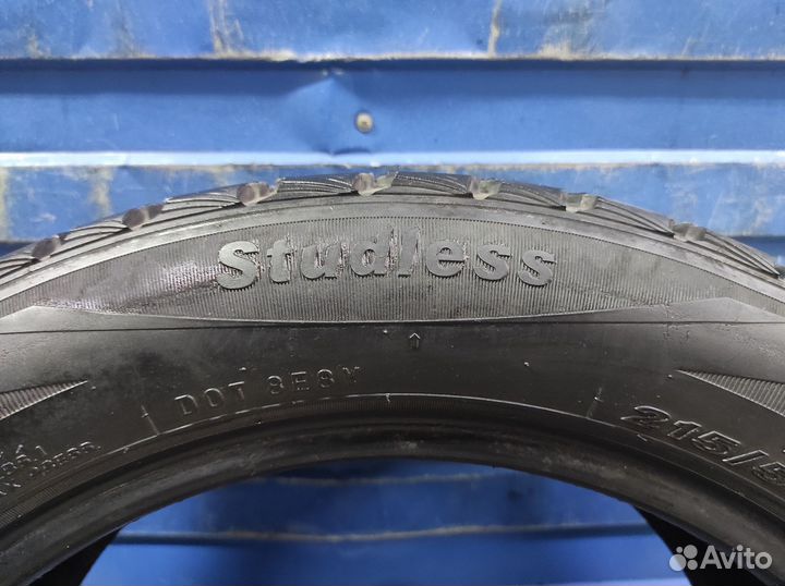 Roadstone Winguard Ice 215/55 R17 94H