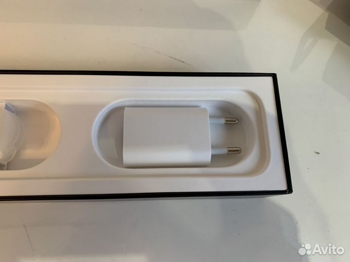 Зарядное устройство Apple md813zm/A