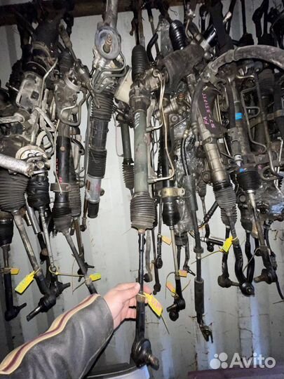 Рулевая рейка Nissan Bluebird U14