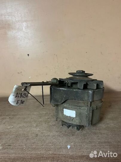 Генератор BMW 3-E30 80A