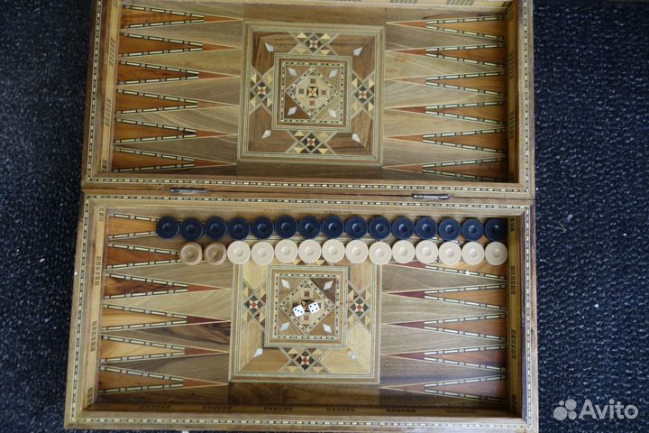 Нарды перламутровые,Шахматы огромные
