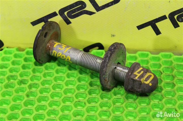 Болт регулировочный задний Nissan X-Trail TNT31