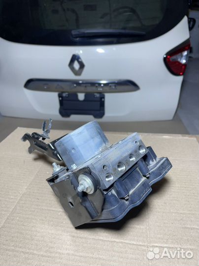 Блок Abs Renault Kaptur/ Duster 476606804R