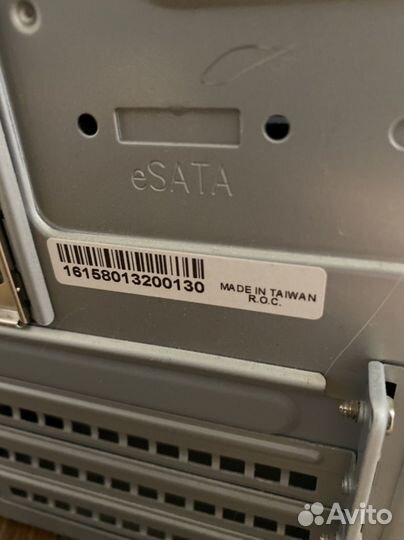 Монитор Benq и стационарный компьютер