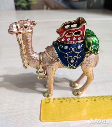 Статуэтка-шкатулка верблюд