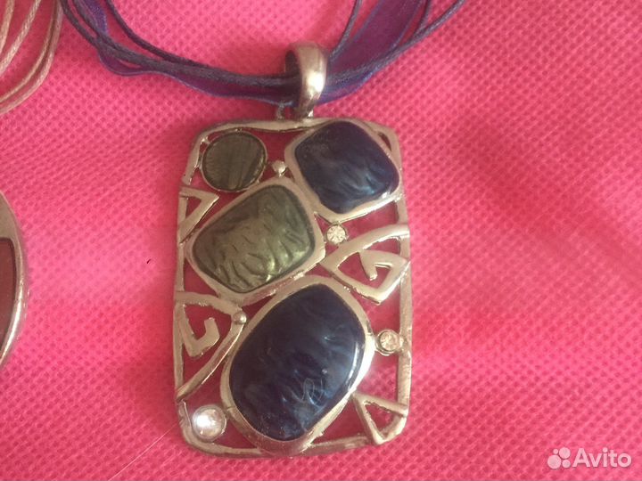 Колье-подвеска