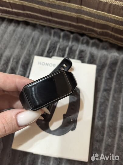 Смарт часы honor band 6