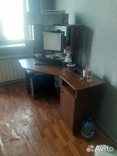 Компьютерный стол