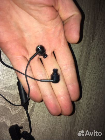 Гарнитура sony ericsson новая