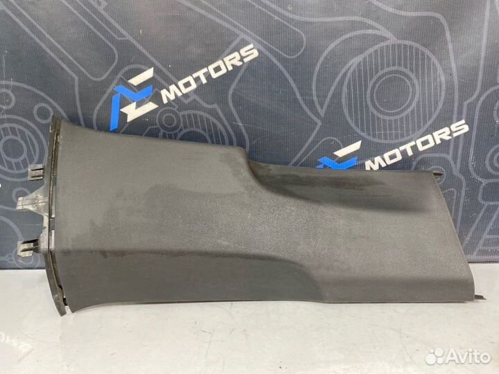 Обшивка салона правая Volkswagen Passat Variant B6