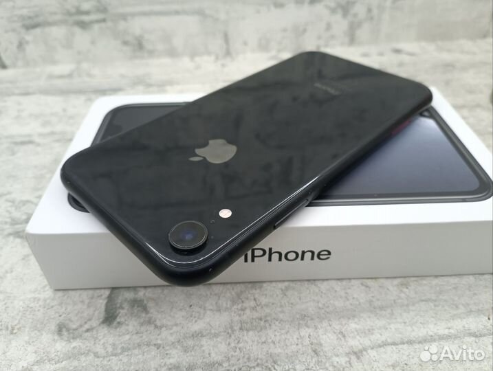 iPhone Xr, 128 ГБ