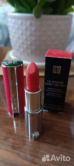 Givenchy помада