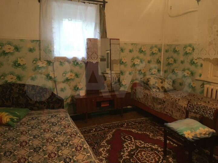 Комната 17 м² в 4-к., 1/2 эт.