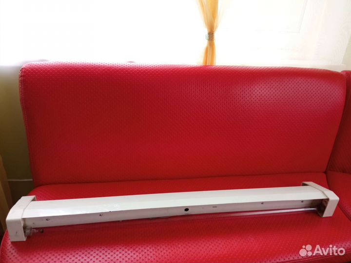 Лампа бактерицидная настенная