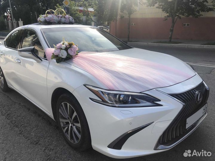 Свадебные украшения на машину