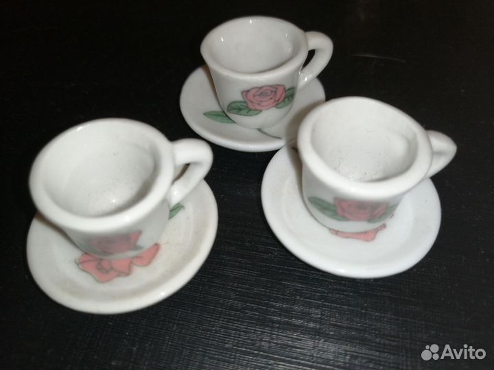 Чашки с мизинчик