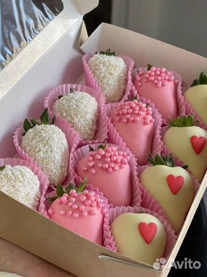 Клубника в шоколаде букеты на 8 марта