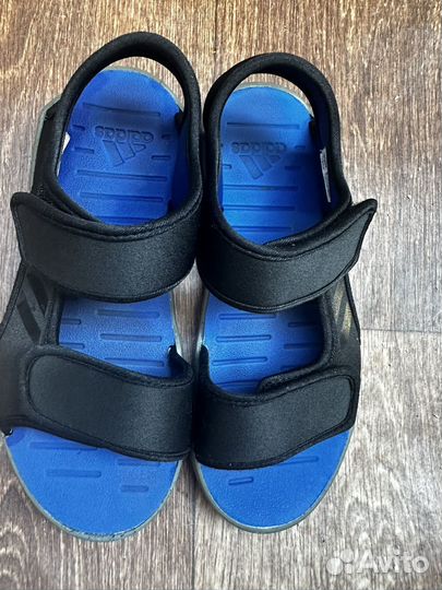 Босоножки Adidas 34